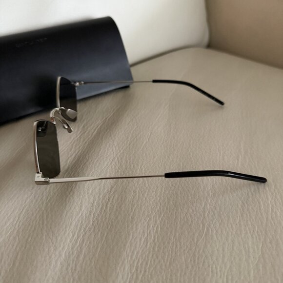SAINT LAURENT LISA YSL SL302 001 Silver Black Diamond Sunglasses 302 main image 5